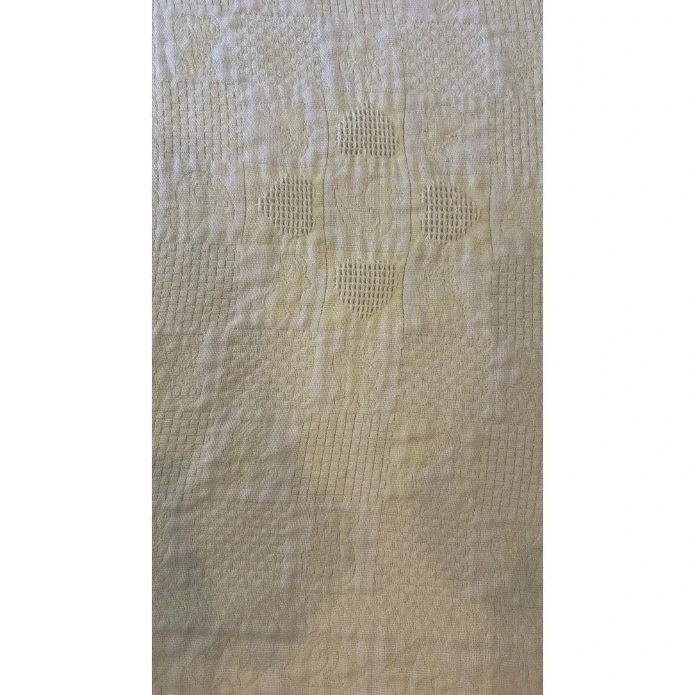 Vintage Baby Blanket 100% Acrylic Textured Fringed Ducks Bears Hearts Yellow